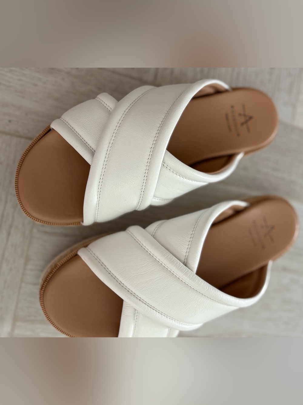 Aquatalia White Padded Crossover Slide Sandals